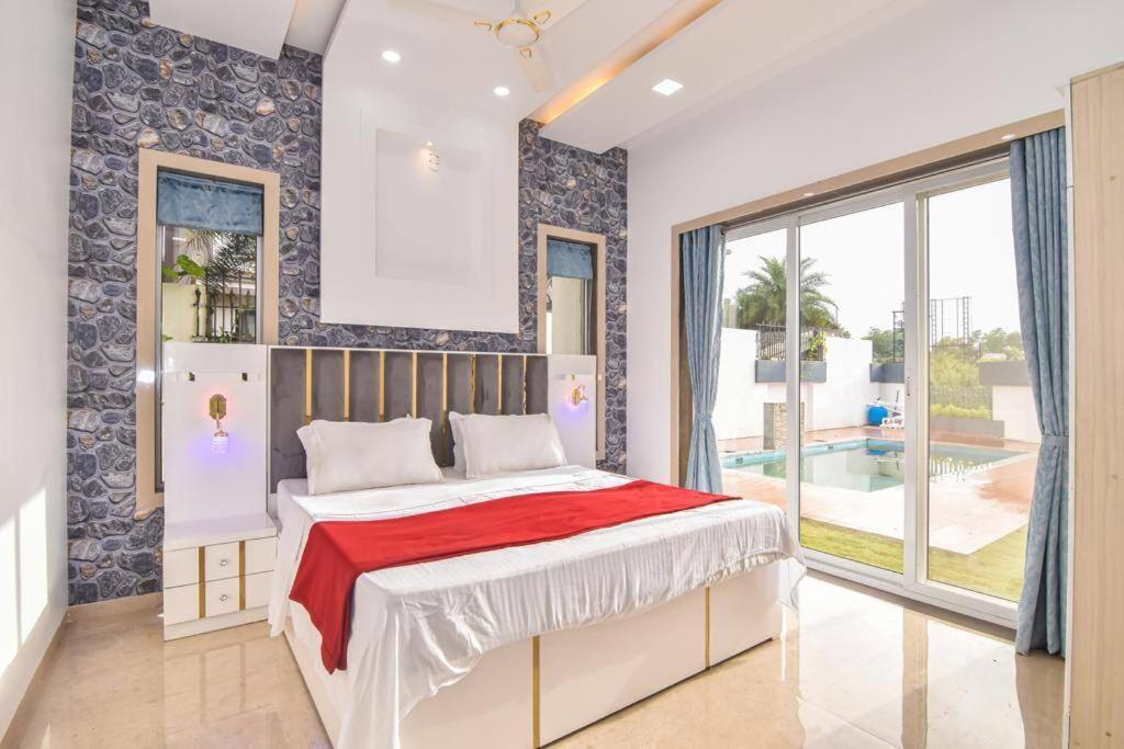 Royal Paradise Villa 로나발라 외부 사진