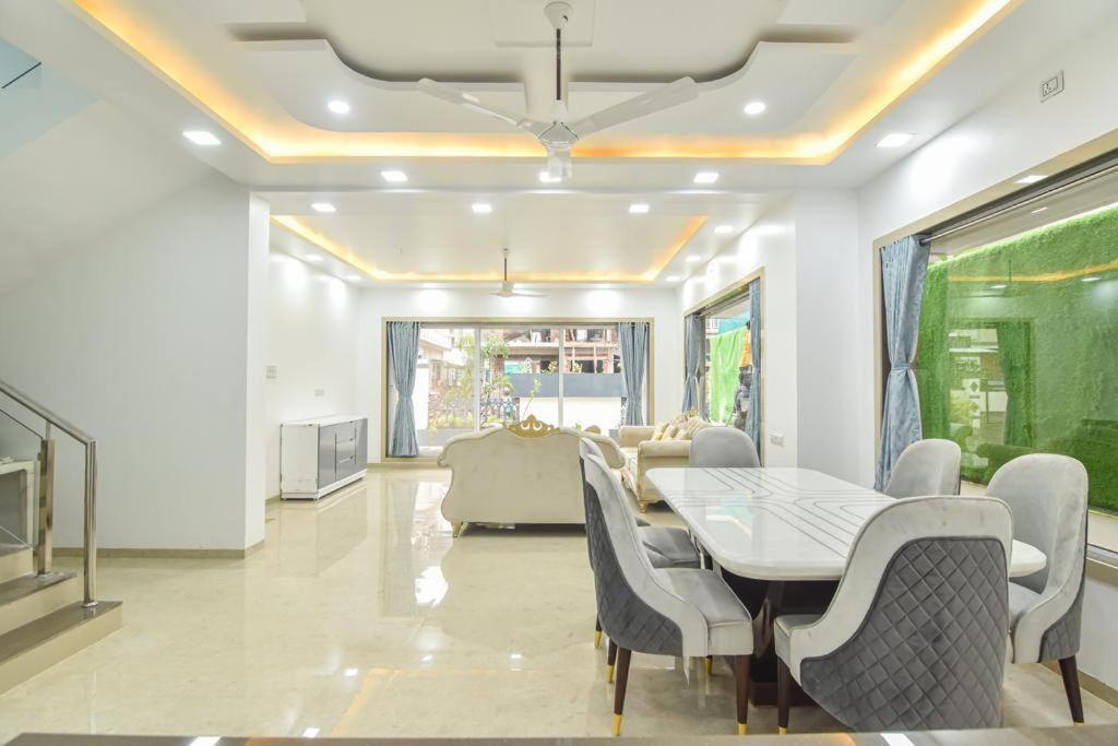 Royal Paradise Villa 로나발라 외부 사진